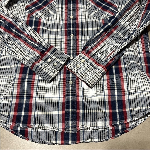 LEVI’S Classic Plaid Button Down Shirt - Picture 4 of 7